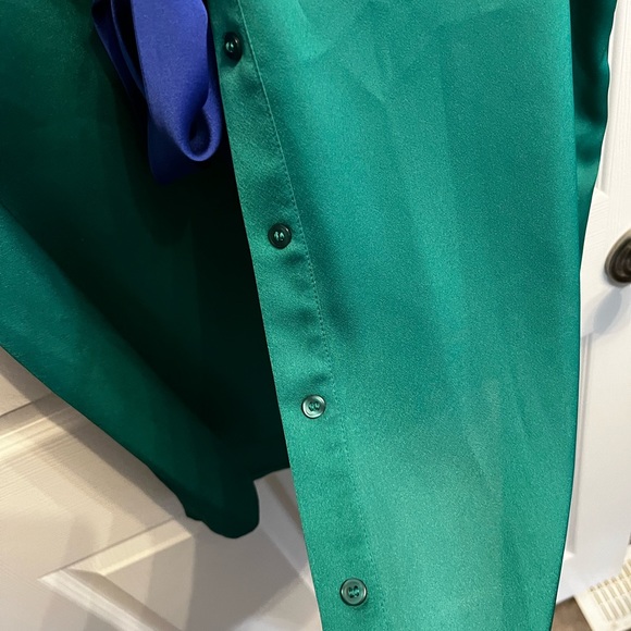 Nipon Boutique Separates Colourblock Sleeveless Faux Satin Button down Shirt - Picture 6 of 13